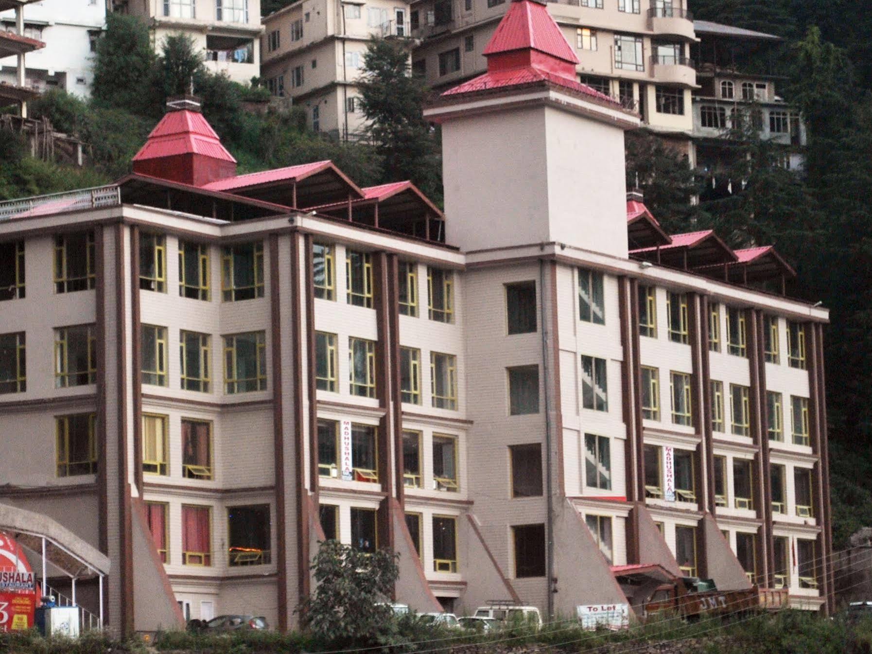 Hôtel The Grand Welcome à Shimla Extérieur photo